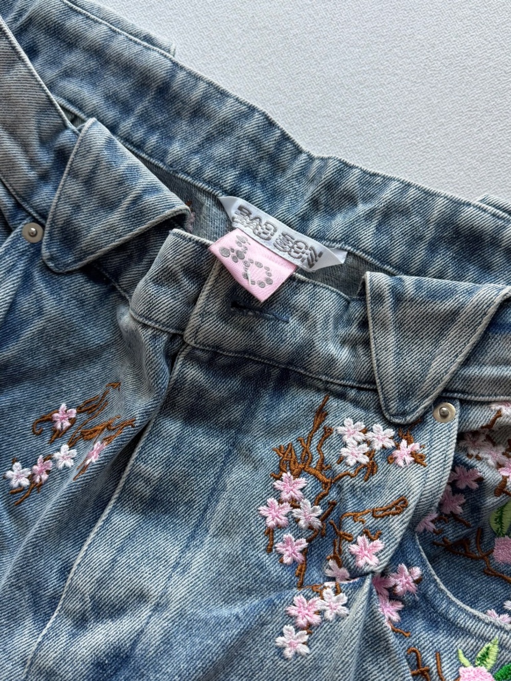 BADSON Cherry Blossom Denim Pants - Picture 4 of 6